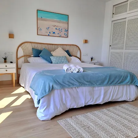 Brand New, Villabonita, Sea Views, Swimming Pool And Parking Daire *